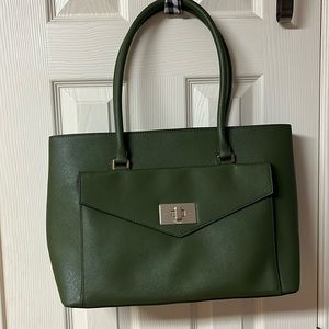 NWT dark green Kate spade Halsey post street in sapling tote